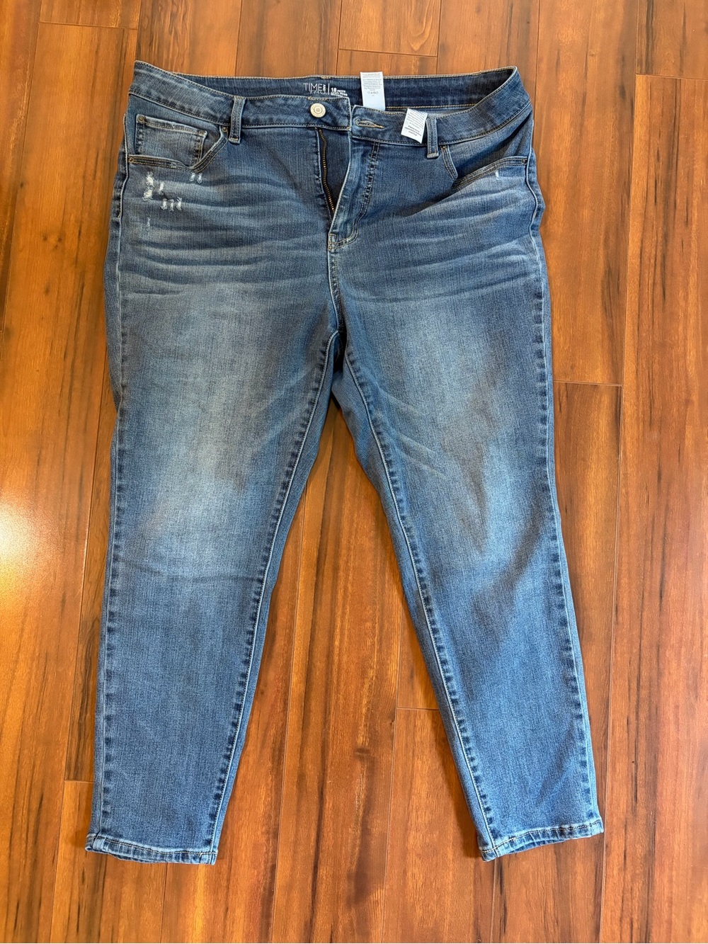 Time and Tru Distressed Dark Blue Jeans High Rise Skinny